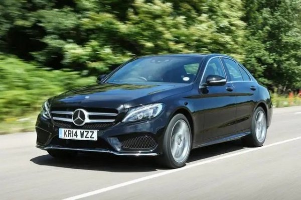 Същият рейтинг, като на Mazda 6 diesel (2007-2012), имат и дизеловите версии на предишното поколение C-Class, които са оценени по-ниско от бензиновите, защото сметките за ремонт струват повече. 44 процента от дизеловите C-класи са имали проблем най-често с акумулатора, електричеството, двигателя и изпускателната система. Поне ремонтните работи са били бързи, като 80% от колите са били налични за по-малко от седмица.
Рейтинг на надеждност 71,8%